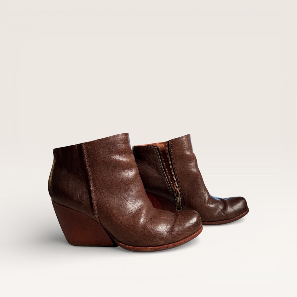 Kork-Ease Chandra ll Brown Ankle Boots with Stacked Heel, Women's Size 8.5